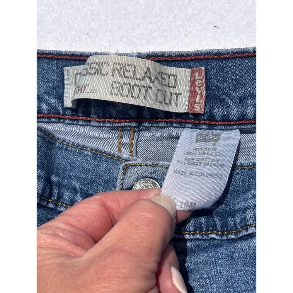 Levis VINTAGE 550 Classic‎ Relaxed Boot Cut Jeans Med Wash Blue Denim Womens 10M